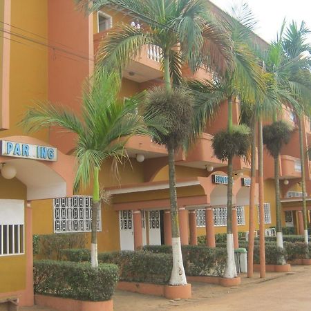 Hotel Le Fibi Yaounde Exterior photo